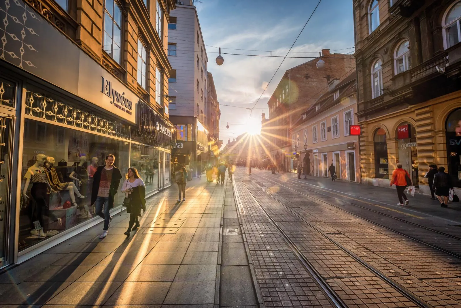 Ilica at sunset, looking towards Ban Jelačić Square